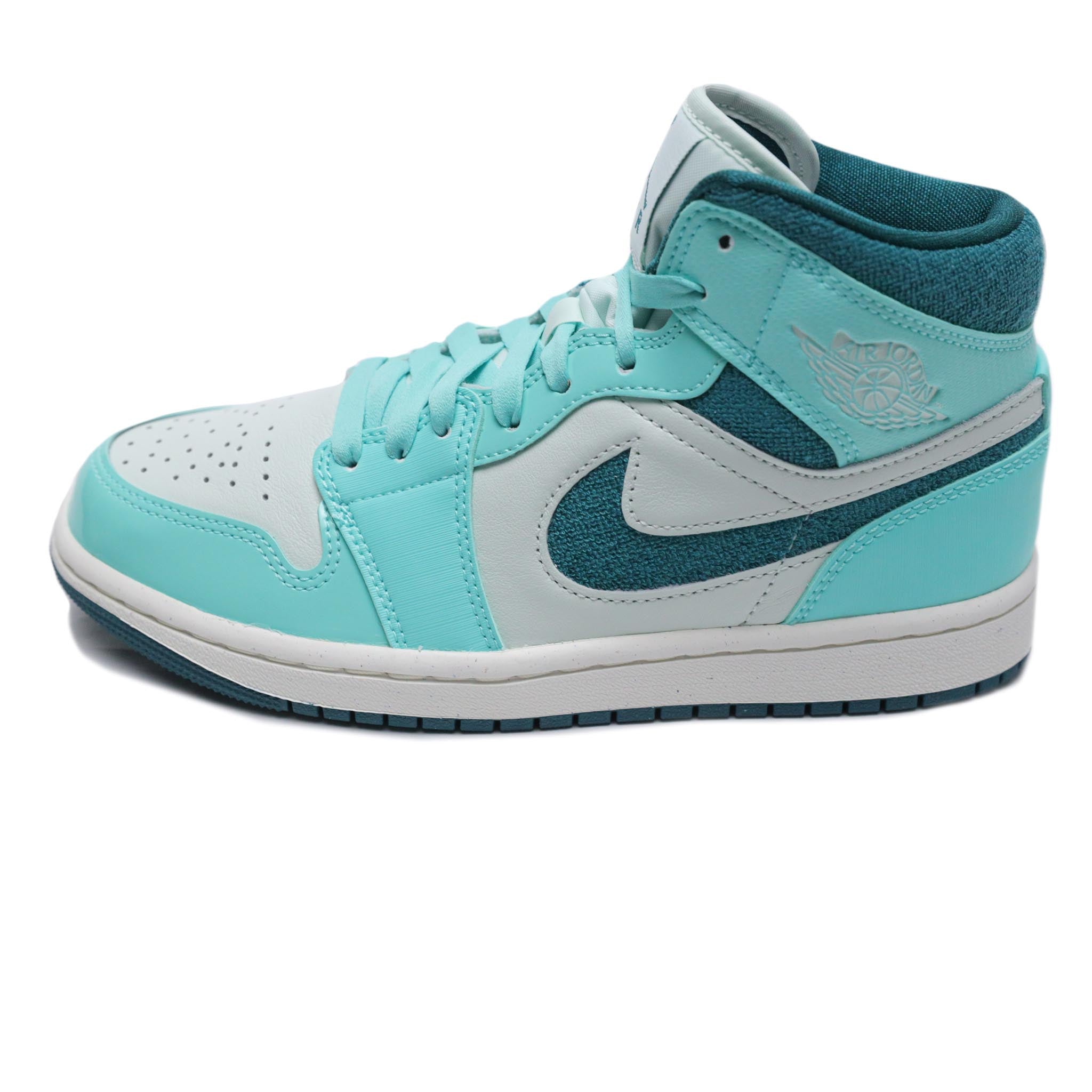 Air Jordan Mid SE 'Chenille' Bleached Turquoise SNEAKERBOX