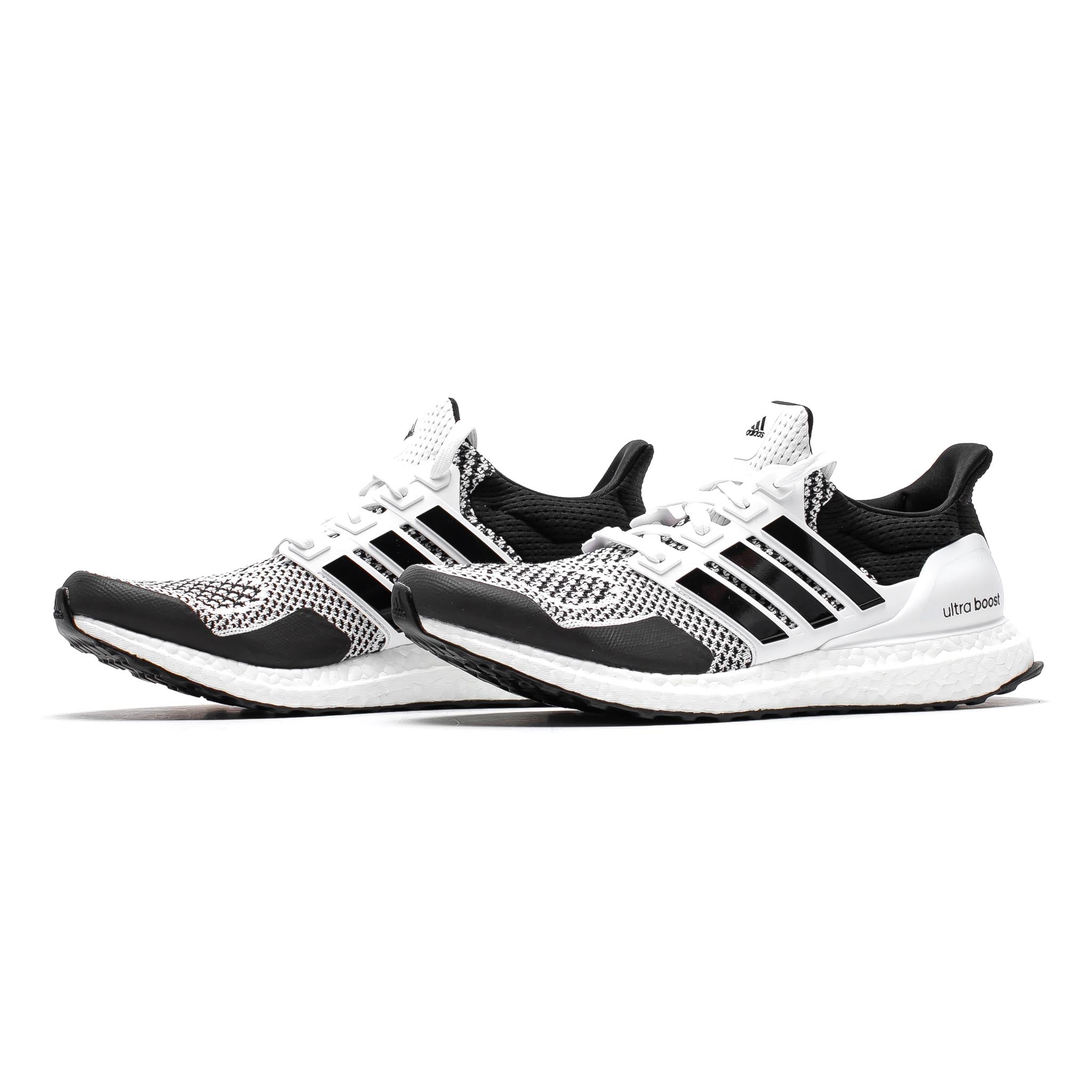 ADIDAS Ultraboost 1.0 DNA 'Cloud White/Core Black' | SNEAKERBOX ADIDAS Ultraboost 1.0 DNA 'Cloud White/Core Black' | SNEAKERBOX