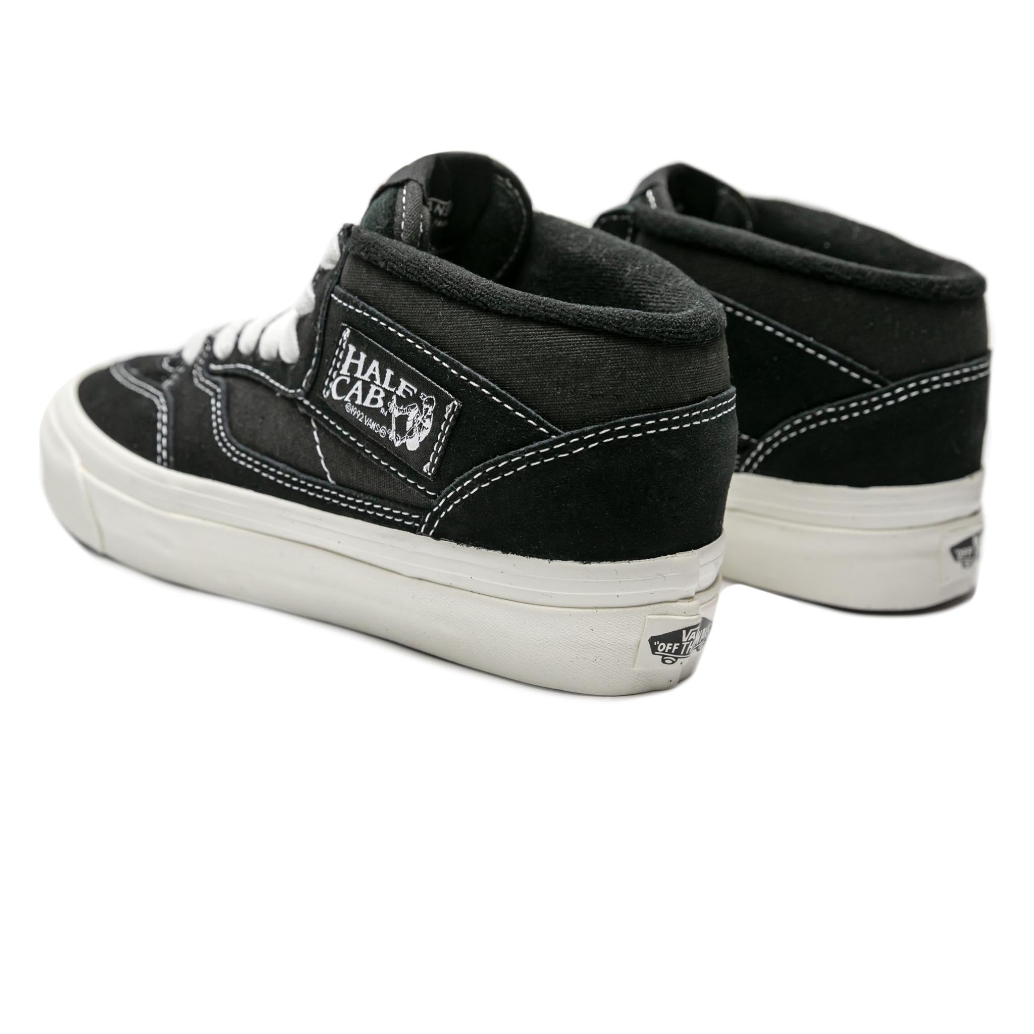 Vans Vault Anaheim Factory Half Cab 33 DX OG Black/White | SNEAKERBOX