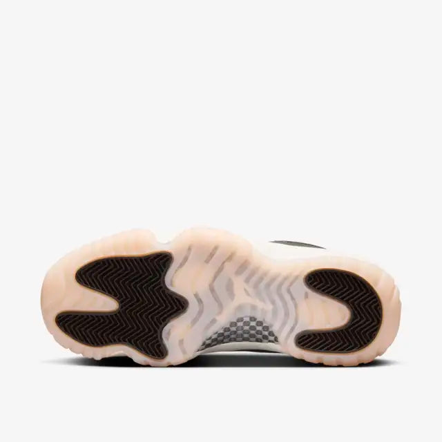 Air Jordan 11 Retro 'Neapolitan' SNEAKERBOX
