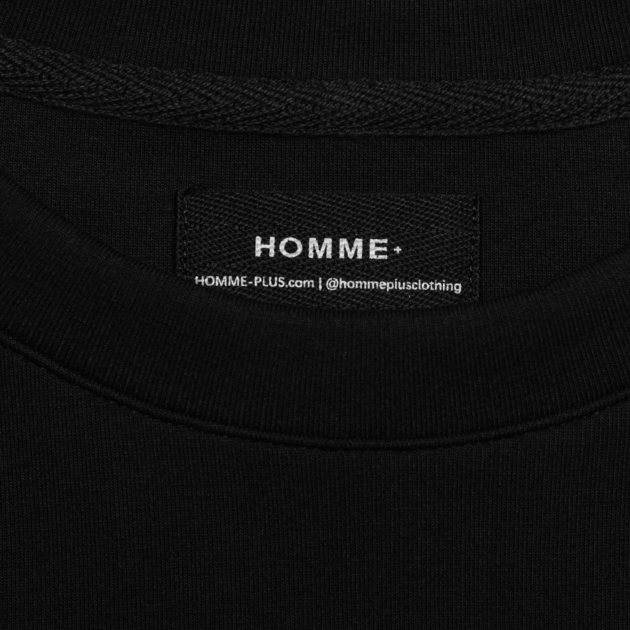 HOMME+ Old English Script L/S Tee Black