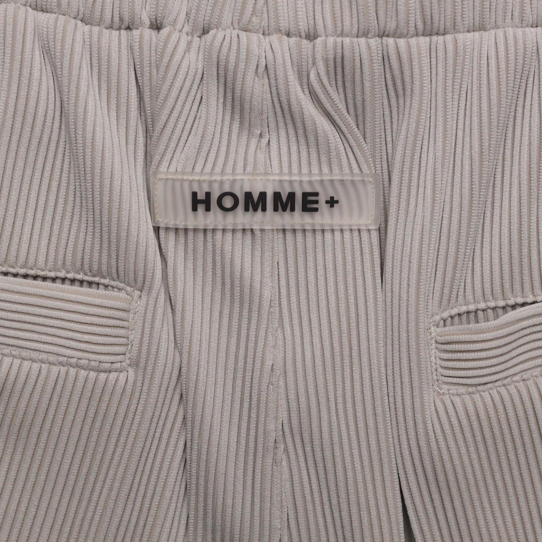 HOMME+ Pleating Short Light Taupe
