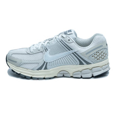 靴 W NIKE ZOOM VOMERO 5 PRM Nike Zoom Vomero 5 Women's Shoes. Nike CA