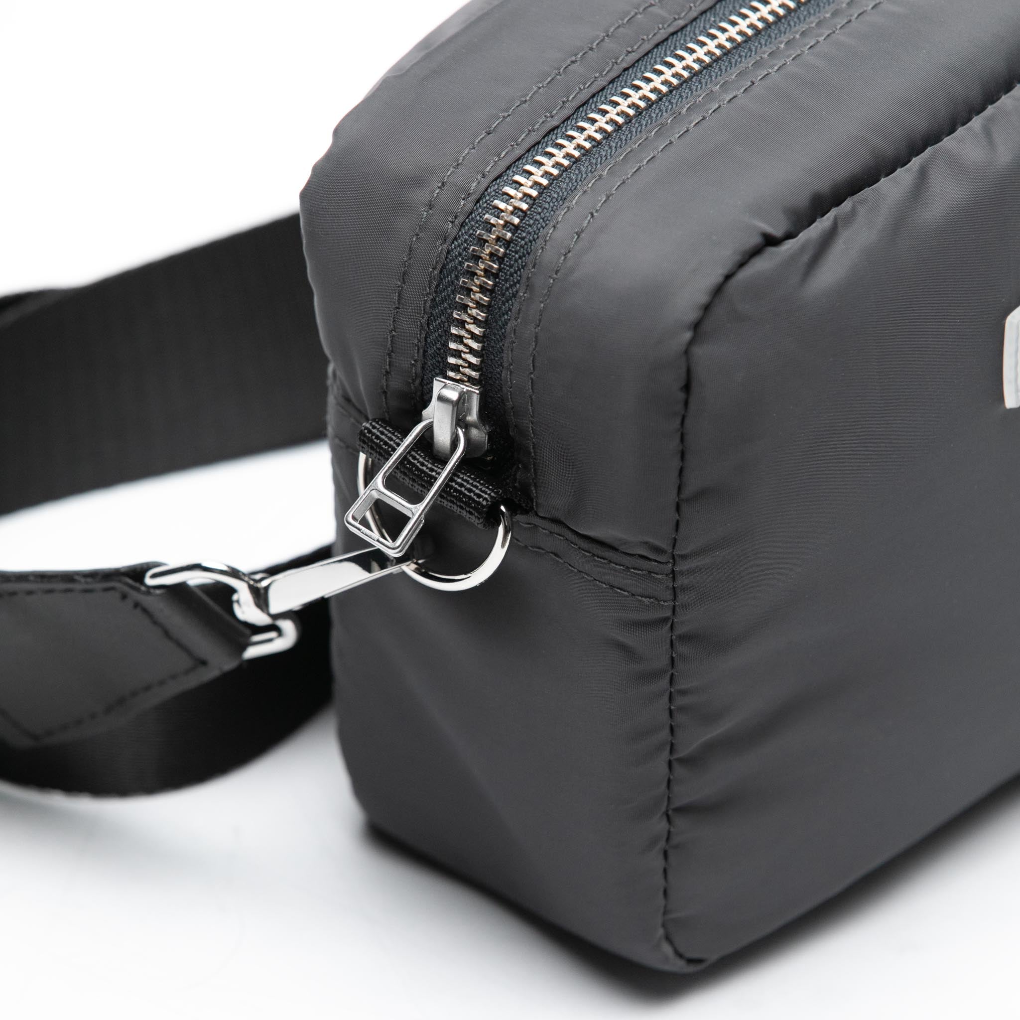 HOMME+ Rubber Logo Side Bag Charcoal