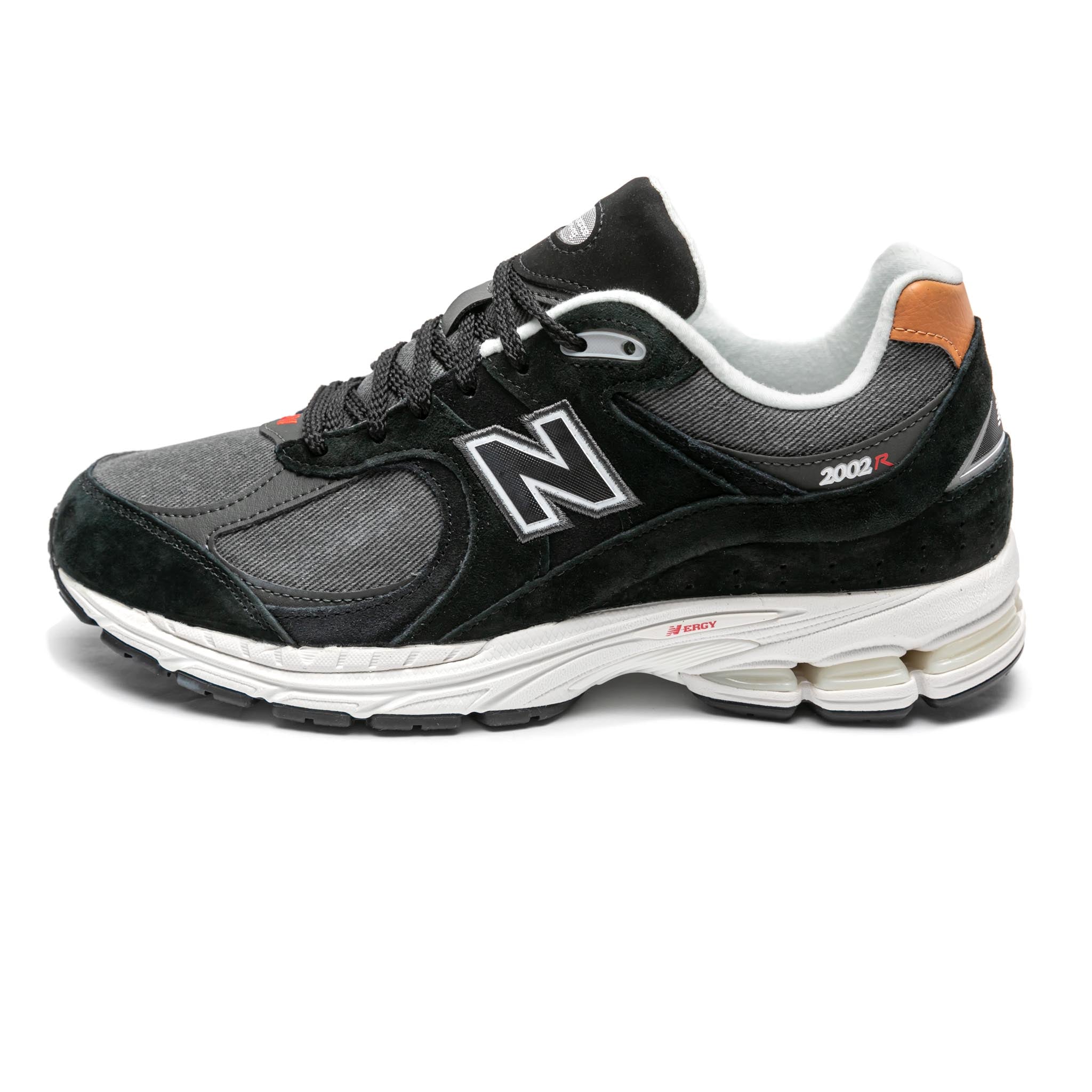 New Balance M2002REB Black & SNEAKERBOX